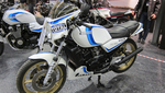 Une Yamaha RD 350 LC un peu spéciale puisque on y trouve un demi-haut moteur de OW 31. Préparée pour le Tour de France Moto en 1980 Une Yamaha RD 350 LC un peu spéciale puisque on y trouve un demi-haut moteur de OW 31. Préparée pour le Tour de France Moto en 1980